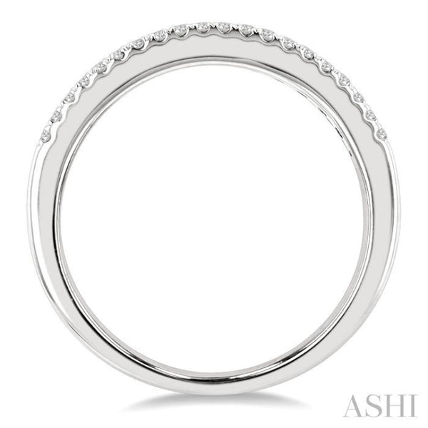 1/2 Ctw Channel Round Cut Diamond Wedding Band in 14K White Gold ...