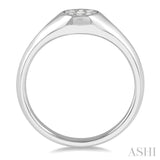1/4 Ctw Round Shape Lovebright Diamond Ring in 14K White Gold