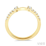 1/5 Ctw Round Cut Diamond Fashion Curved Band in 14K Yellow Gold
