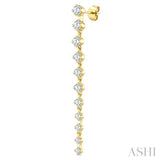1 Ctw Graduated Round Cut Diamond Long Earrings in 14K Yellow Gold