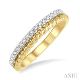 1/5 Ctw Rope Bead and Round Cut Diamond Wedding Band in 14K Yellow Gold