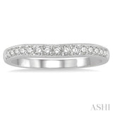 1/4 Ctw Round Cut Diamond Wedding Band in 14K White Gold