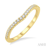 1/6 ctw Round Cut Diamond Wedding Band in 14K Yellow Gold