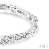 1/10 Ctw Knot Shape Round Cut Diamond Link Bracelet in Sterling Silver