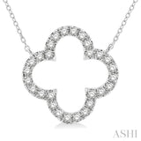 1/2 Ctw Clover Round Cut Diamond Pendant With Chain in 14K White Gold