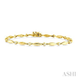 1/4 ctw Boat Shape Round Cut Diamond Bracelet in 10K Yellow Gold