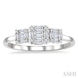 1/4 Ctw Past, Present & Future Baguette and Round Cut Diamond Fusion Fashion Ring in 14K White Gold
