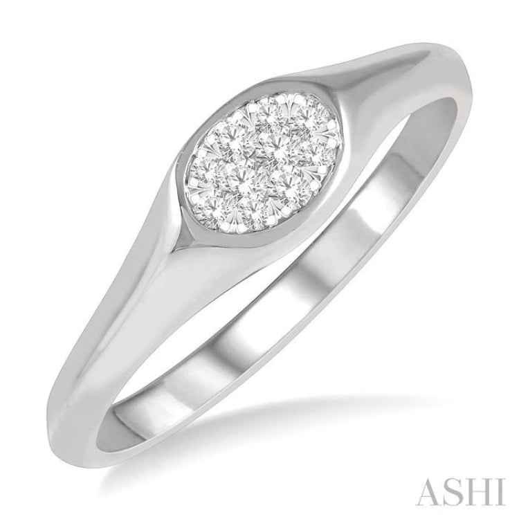 Oval Shape Lovebright Essential Light Weight Diamond Promise Ring