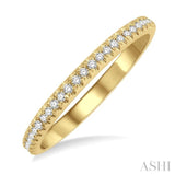 1/6 ctw Round Cut Diamond Wedding Band in 14K Yellow Gold